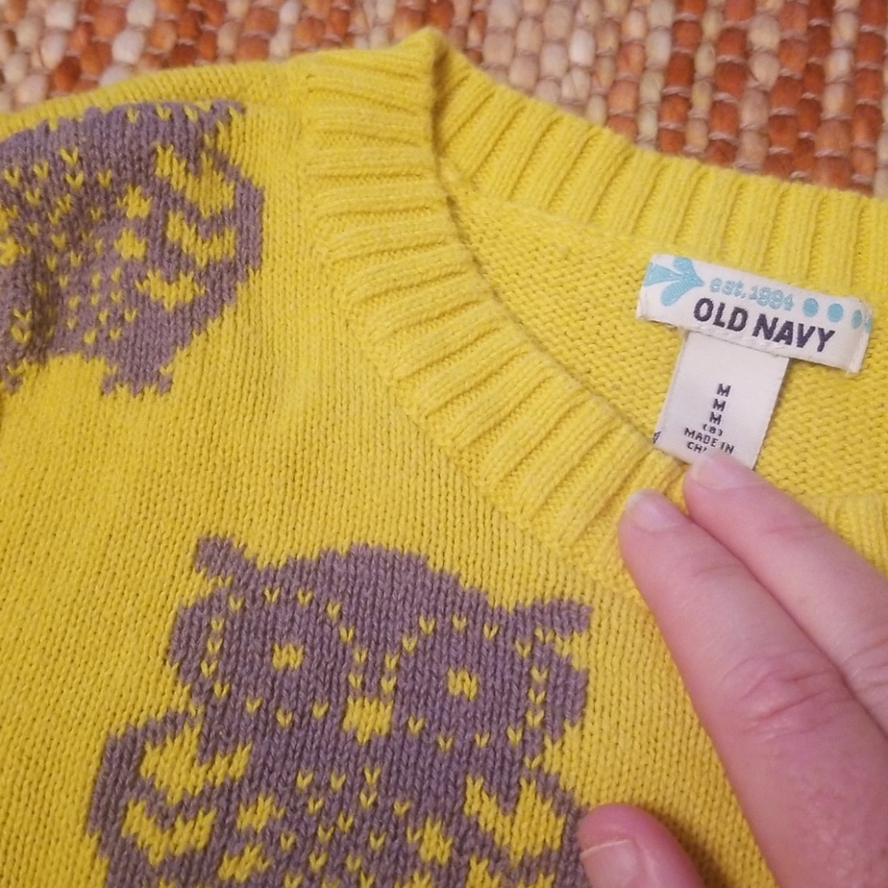 Girls 8 old navy yellow owl sweater - Picture 2 of 3